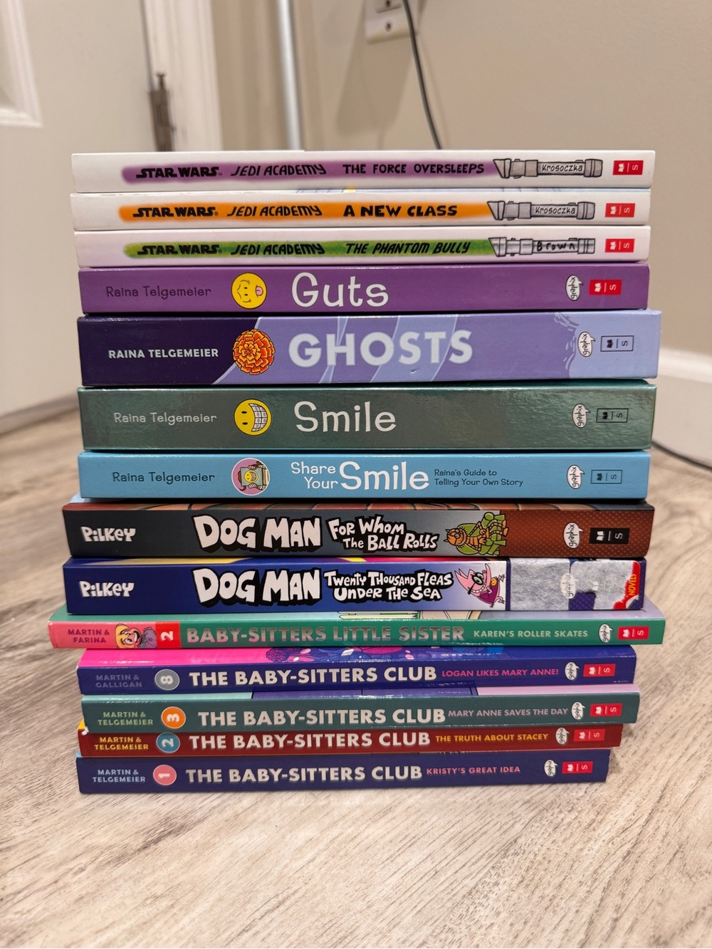 Kids Graphic Novel Lot Smile Guts Ghosts Dog Man Babysitters Club Set